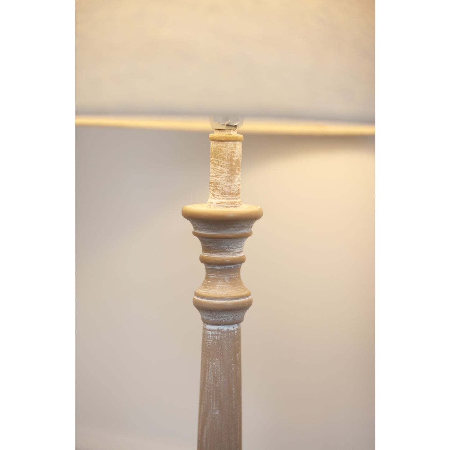 Magna Table Lamp
